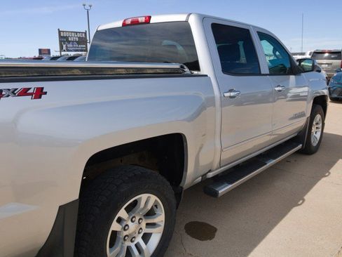 Used 2018 Chevrolet Silverado 1500 LT w/ All Star Edition AWD/4WD image 10