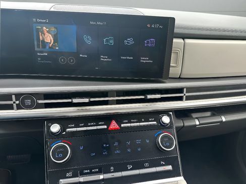 Used 2026 Hyundai Santa Fe SEL FWD image 24