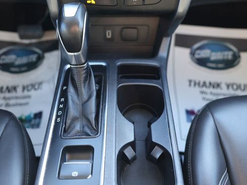 Certified 2019 Ford Escape SEL image 25