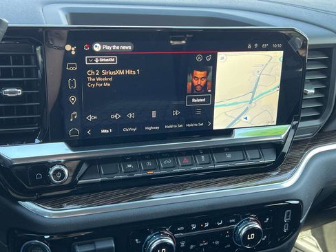 New 2025 GMC Sierra 1500 Elevation image 25