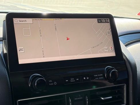 Used 2022 Nissan Armada SV w/ Cargo Package image 16