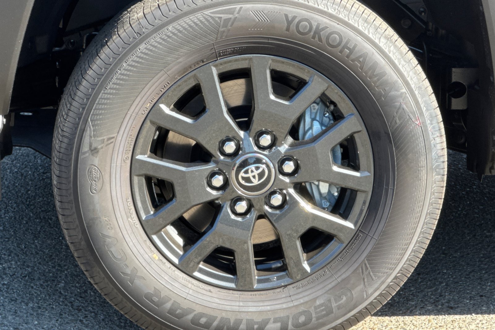 New 2026 Toyota 4Runner SR5 AWD/4WD image 32