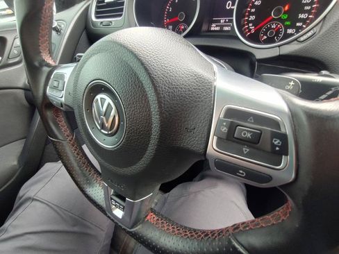 Used 2012 Volkswagen Golf 2-Door FWD image 20