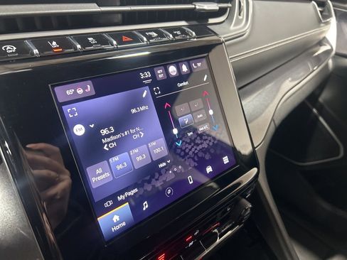 Certified 2021 Jeep Grand Cherokee L Laredo image 34