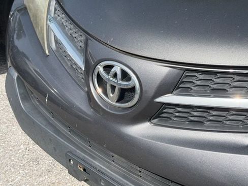Used 2015 Toyota RAV4 XLE FWD image 3