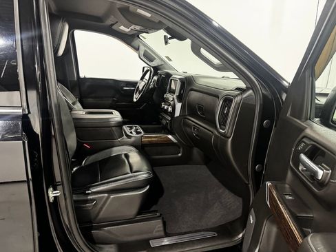 Used 2021 GMC Sierra 1500 Elevation w/ Preferred Package image 24