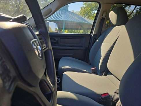 Used 2016 RAM 2500 Tradesman w/ Chrome Appearance Group image 12