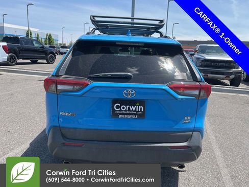 Used 2019 Toyota RAV4 LE w/ All Weather Liner Package AWD/4WD image 9