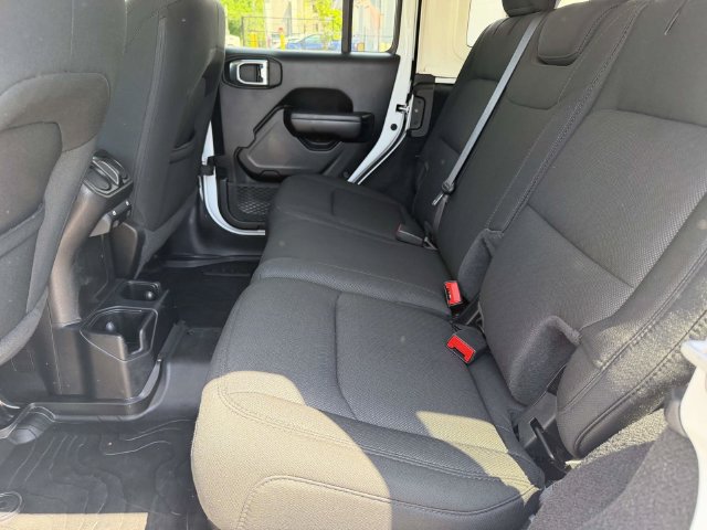 Used 2021 Jeep Wrangler Unlimited Sport AWD/4WD image 13