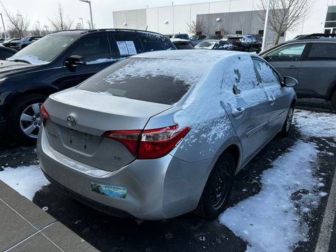 Used 2017 Toyota Corolla LE image 4