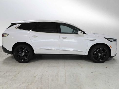 Used 2023 Buick Enclave Essence w/ Experience Buick Package AWD/4WD image 2
