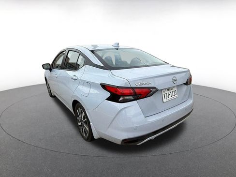 Used 2025 Nissan Versa SV w/ Trunk Package FWD image 4
