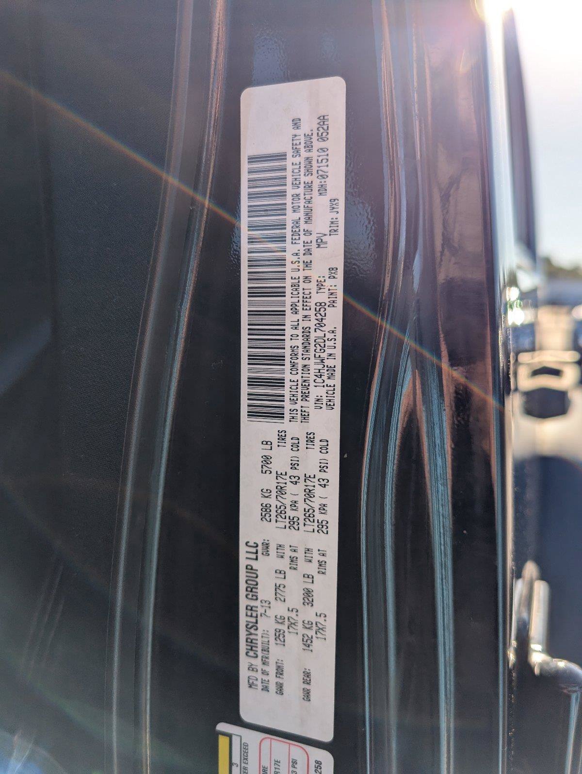 Used 2013 Jeep Wrangler Unlimited Rubicon AWD/4WD image 14