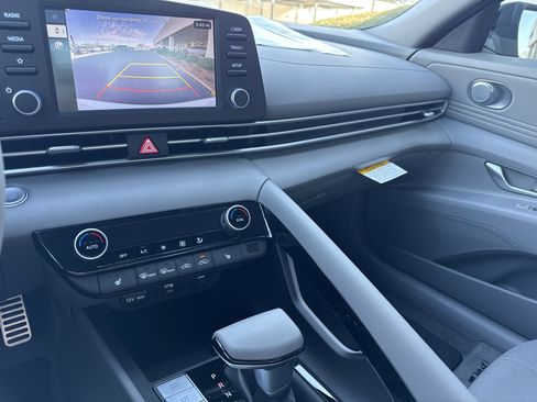 New 2026 Hyundai Elantra SEL Sport Premium image 9