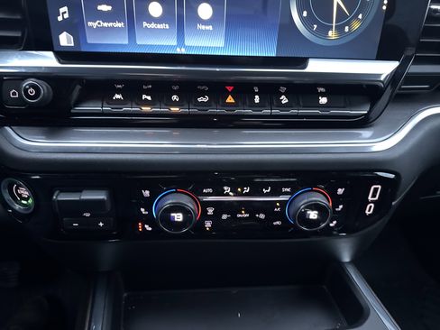 Used 2023 Chevrolet Silverado 1500 High Country w/ Z71 Off-Road Package image 25