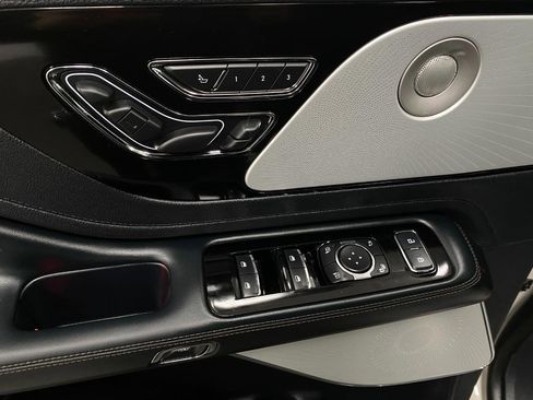 Used 2025 Lincoln Aviator Reserve w/ Equipment Group 201A AWD/4WD image 35