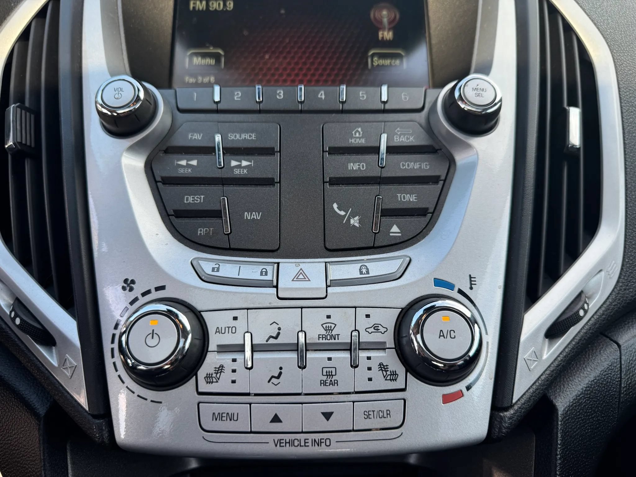 Used 2015 GMC Terrain SLT w/ Open Road Package FWD image 18