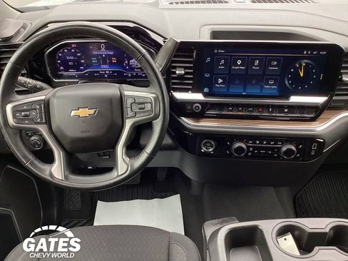 Used 2024 Chevrolet Silverado 1500 LT AWD/4WD image 14