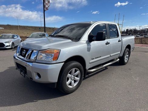 Used 2013 Nissan Titan SV image 2