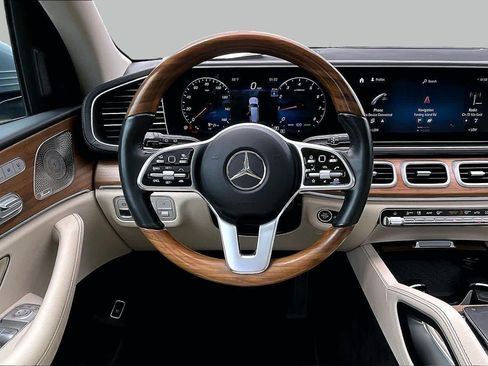 Certified 2023 Mercedes-Benz GLS 450 4MATIC image 6