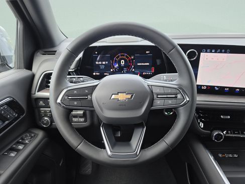 New 2026 Chevrolet Suburban LT w/ Comfort Package AWD/4WD image 21