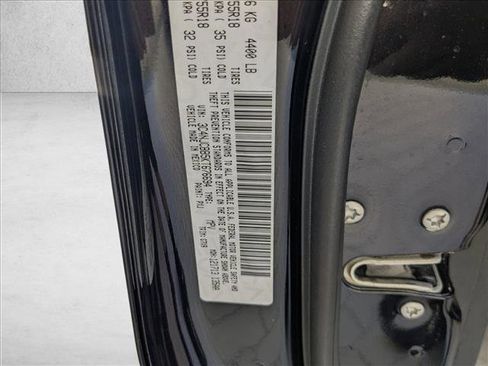 Used 2019 Jeep Compass Latitude FWD image 14