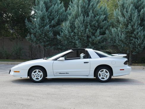 Used 1994 Pontiac Firebird Coupe RWD image 4
