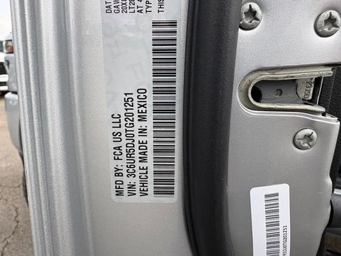 Used 2026 RAM 2500 Big Horn AWD/4WD image 32