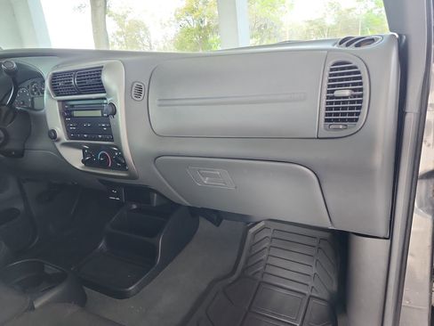 Used 2004 Ford Ranger XL image 18