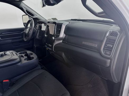 Used 2025 RAM 2500 Big Horn AWD/4WD image 31