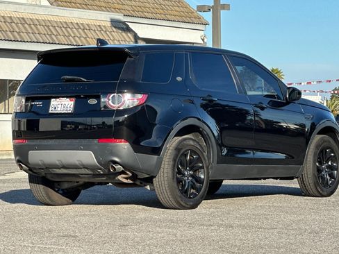 Used 2018 Land Rover Discovery Sport HSE image 4