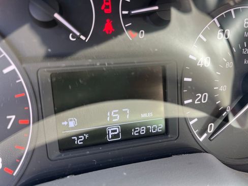 Used 2013 Nissan Sentra S image 23