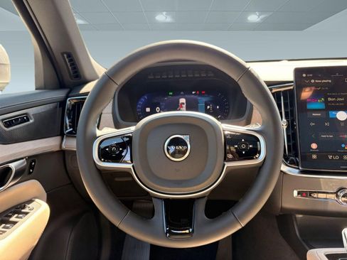 Used 2026 Volvo XC90 B6 Plus w/ Protection Package Premier image 16