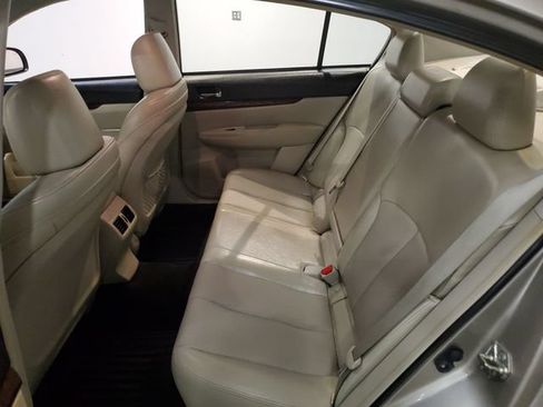 Used 2014 Subaru Legacy 2.5i Limited w/ Moonroof Package AWD/4WD image 26