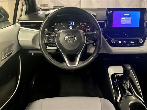 Used 2023 Toyota Corolla SE w/ Carpet Mat Package (TMS) image 17