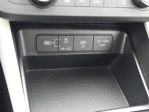 New 2026 Hyundai Tucson SE image 13