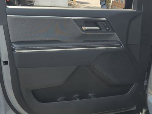 Used 2026 GMC Sierra EV Elevation image 18