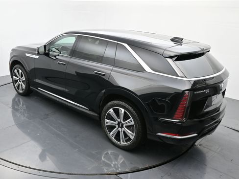 New 2025 Cadillac Escalade IQ Luxury 2 image 25