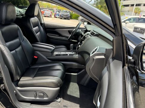 Used 2024 Nissan Murano SV w/ SV Midnight Edition Package FWD image 20