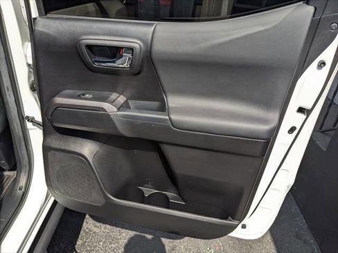 Used 2023 Toyota Tacoma TRD Sport image 17