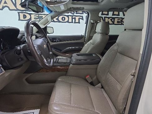 Used 2015 Chevrolet Tahoe LTZ AWD/4WD image 8