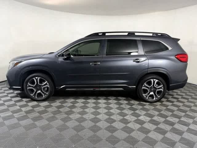Used 2025 Subaru Ascent Touring w/ Popular Package #2 AWD/4WD image 3