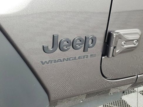 Used 2026 Jeep Wrangler Unlimited Sport AWD/4WD image 10