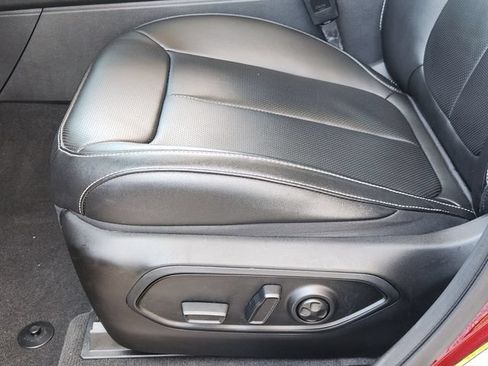 Certified 2023 Jeep Grand Cherokee 4WD 4xe w/ Luxury Tech Group II image 25