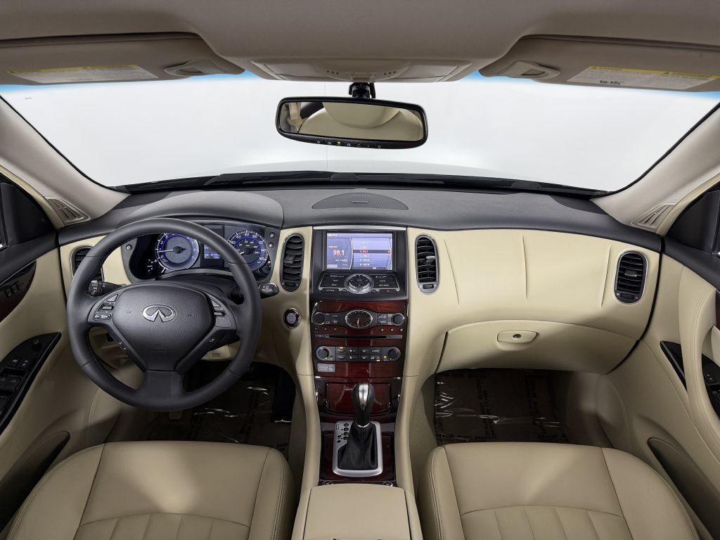 Used 2017 INFINITI QX50 AWD w/ Premium Package image 11