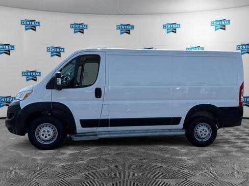 Used 2025 RAM ProMaster 2500 w/ U-Haul Equipment Group FWD image 2