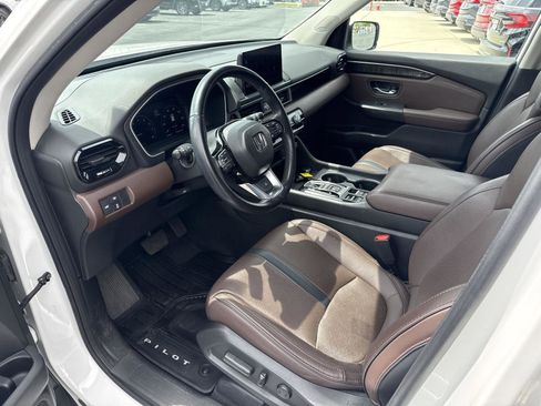 Used 2023 Honda Pilot Elite image 17