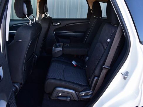 Used 2020 Dodge Journey SE w/ SE Popular Equipment Group image 20