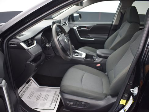 Used 2022 Toyota RAV4 XLE w/ Convenience Package AWD/4WD image 14