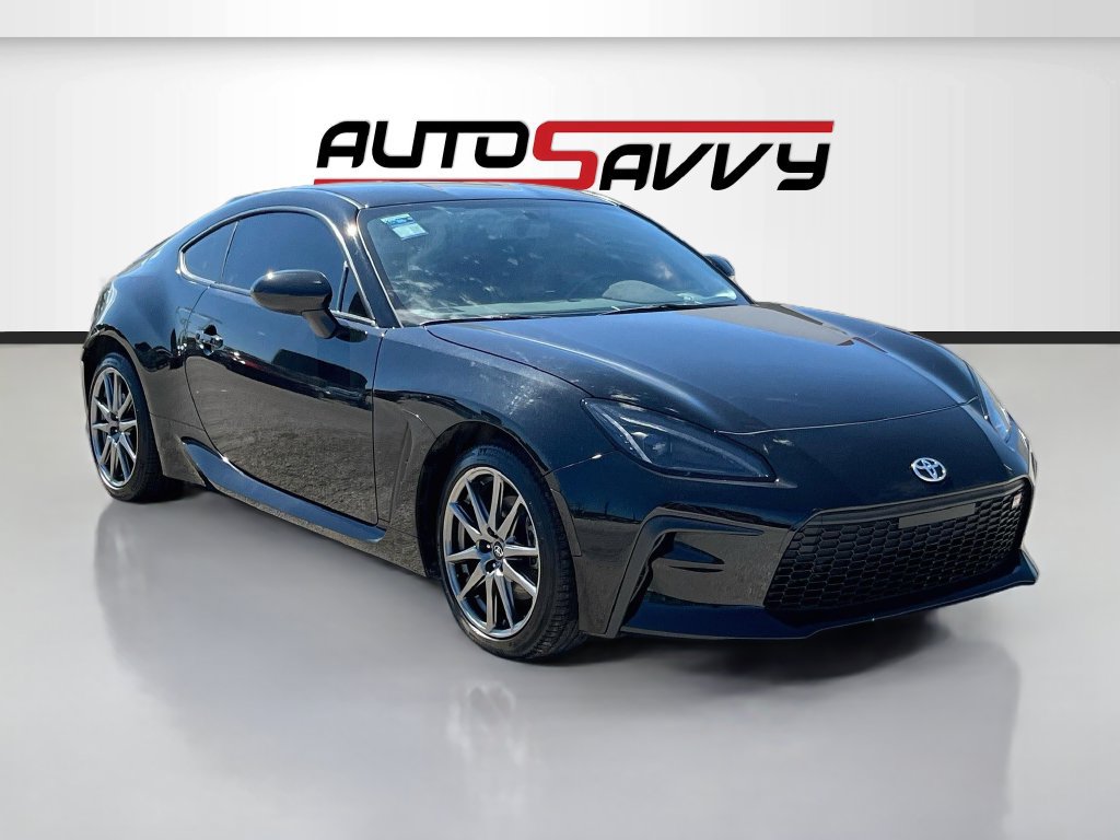 Used 2025 Toyota GR86 Premium w/ Performance Package RWD image 1